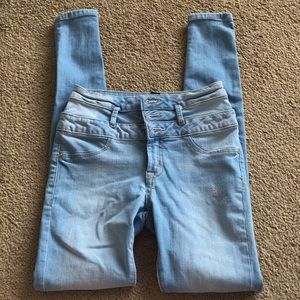 Refuge High Waisted Jeans